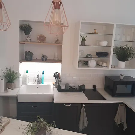 Stuning Appartement2bed Room,70m2- 1minutegare Montparnasse,center,close To Eiffel Tour And Louvre Meusm,front Metro ホームステイ *