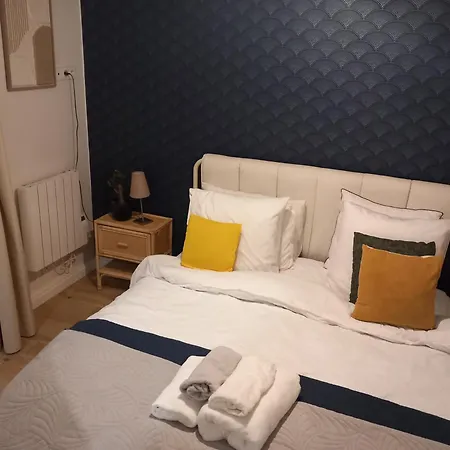 ホームステイ Stuning Appartement2bed Room,70m2- 1minutegare Montparnasse,center,close To Eiffel Tour And Louvre Meusm,front Metro