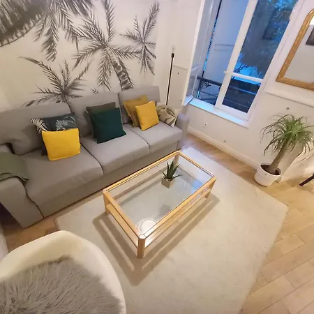Stuning Appartement2bed Room,70m2- 1minutegare Montparnasse,center,close To Eiffel Tour And Louvre Meusm,front Metro *