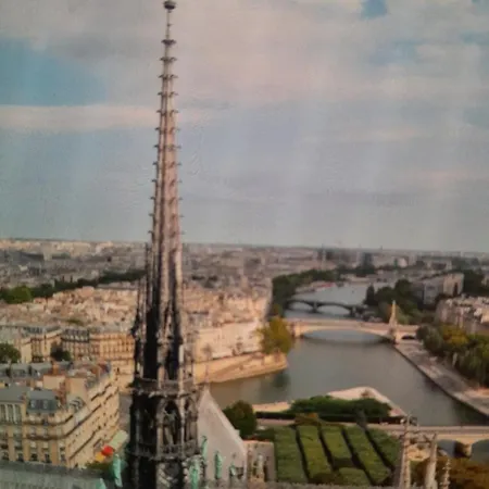 ホームステイ Stuning Appartement2bed Room,70m2- 1minutegare Montparnasse,center,close To Eiffel Tour And Louvre Meusm,front Metro *
